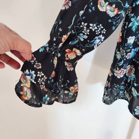 Counterparts Black Floral Blouse Size Medium Floral Peasant Blouse - Picture 4 of 9